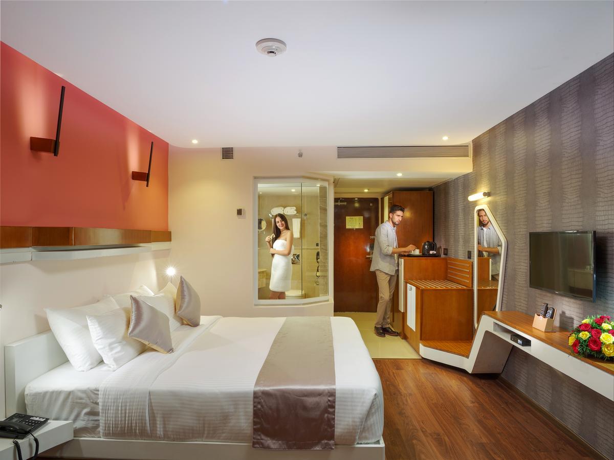 The Blooms Cochin Hotel Kochi Eksteriør billede