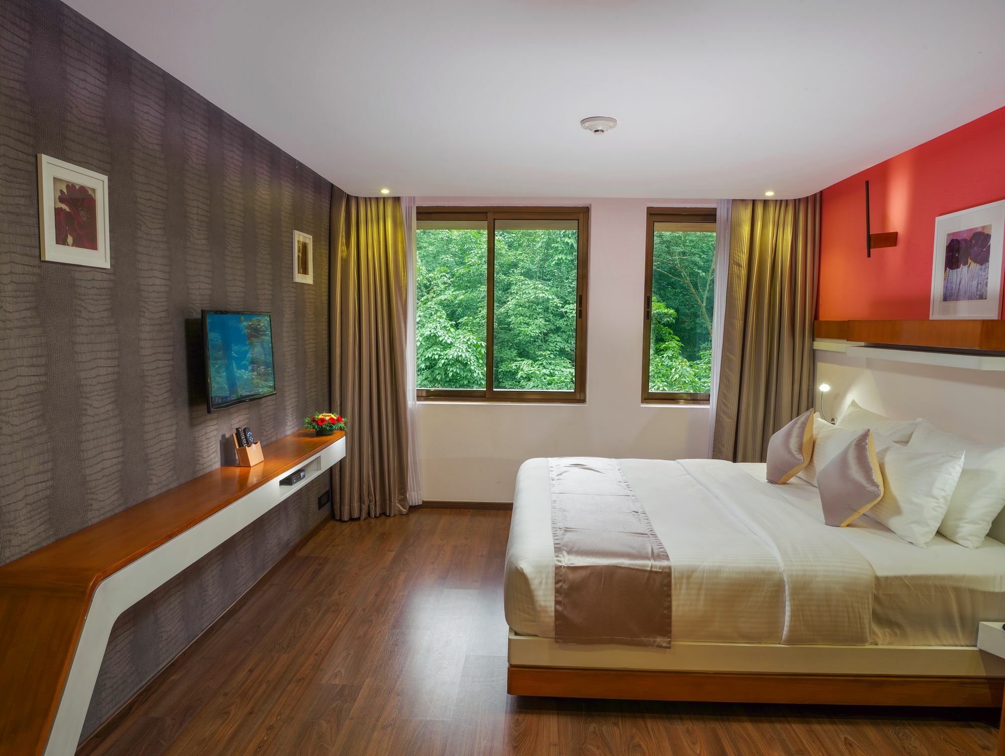The Blooms Cochin Hotel Kochi Eksteriør billede
